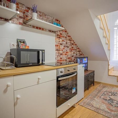 Cosy Gallery Flat In Akacfa St. 布达佩斯 外观 照片